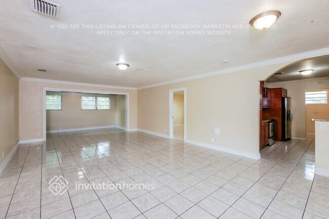 Foto del edificio - 1270 NW 175th Terrace