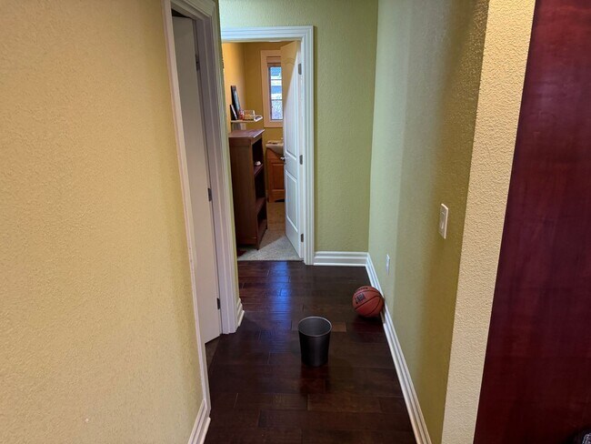 Foto del edificio - Spacious 4BR House in Beaverton