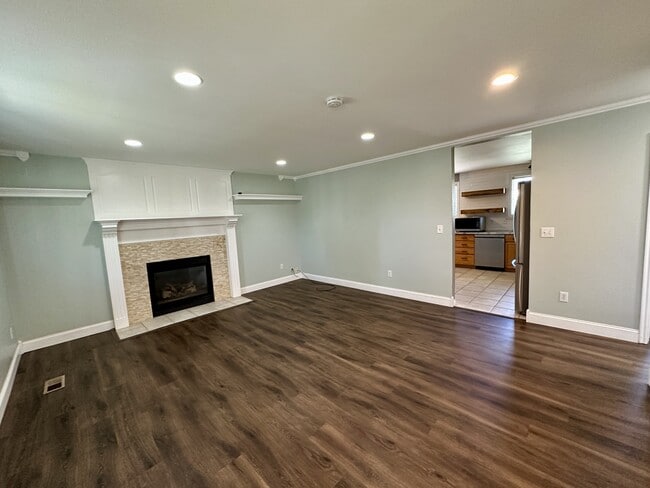 Building Photo - 6270 S Mt Vista Dr