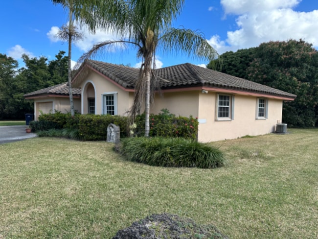 Building Photo - 16035 SW 173rd Ave