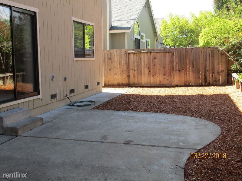 Building Photo - 4 br, 3 bath House - 937 Pulteney Place