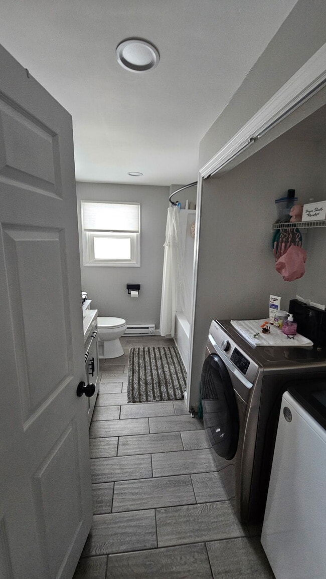 Upstairs bathroom - 15 Cooper Rd