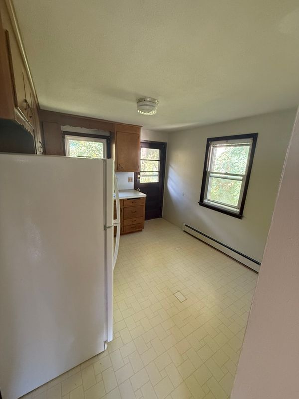 Primary Photo - 372 Park St