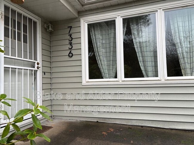 Building Photo - 7336 N Central St