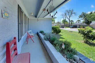Building Photo - 2600 Donna Dr