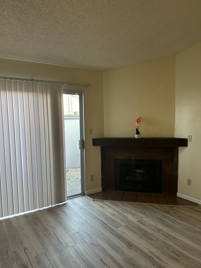 Building Photo - 1313 Floyd Ave