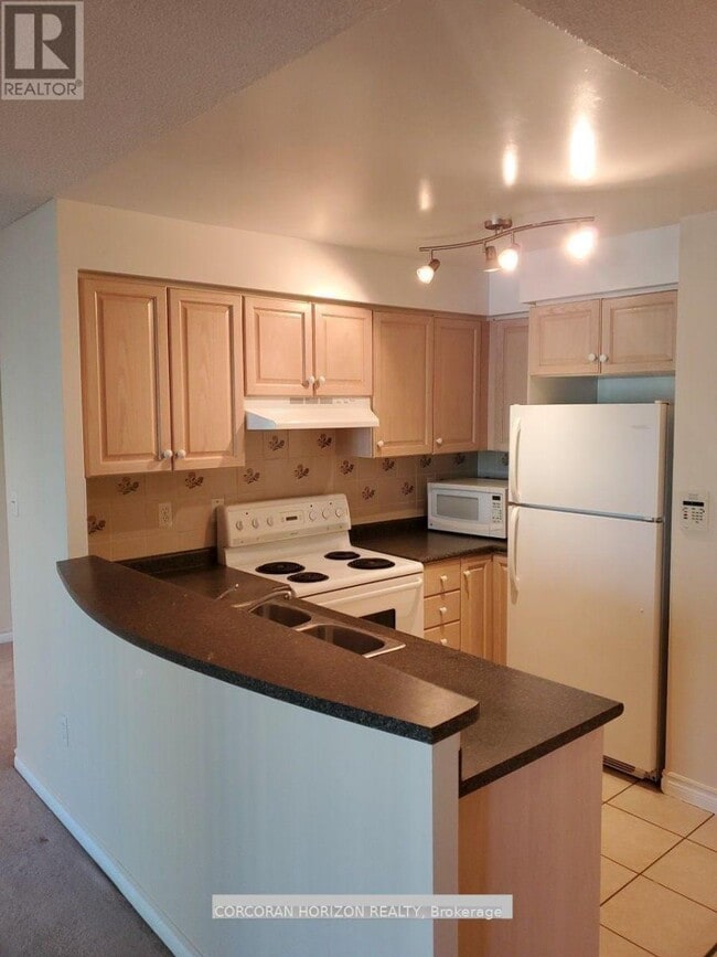 Photo du bâtiment - 7 Lorraine Dr