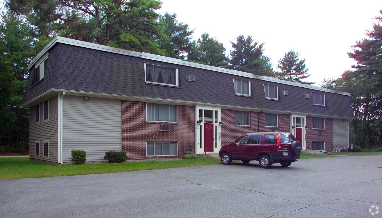 151153 Chestnut St, Foxboro, MA 02035 Apartments in Foxboro, MA