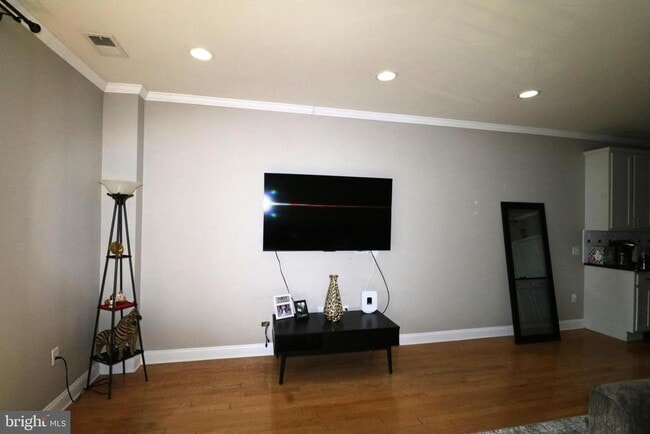 Building Photo - 2360 NJ-33