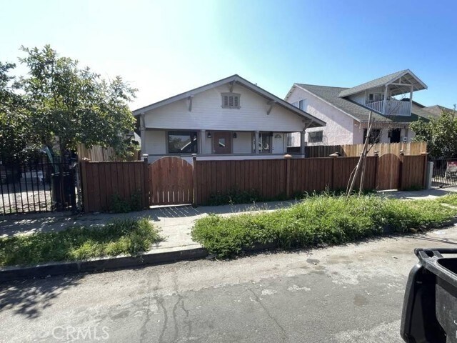Building Photo - 1346 E 43rd Pl
