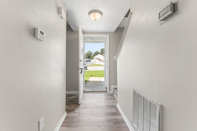 Building Photo - 5 Longleaf Ct