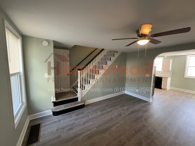 Foto del edificio - NEW RENO! 2 Bedroom Row in Upper Darby!