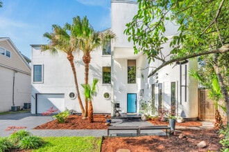 Building Photo - 4809 Neyrey Dr