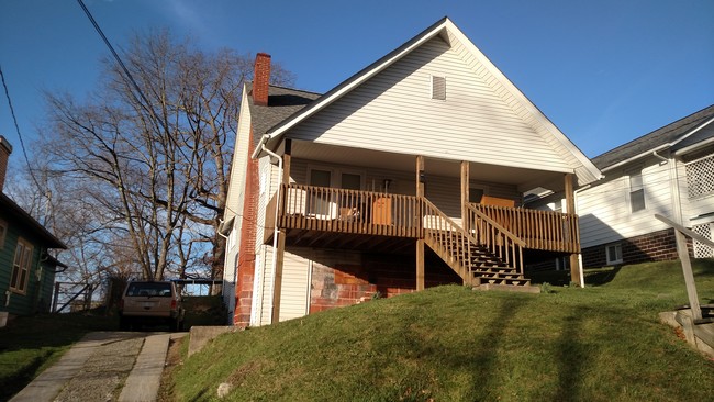 front of building - 233 Crawford St