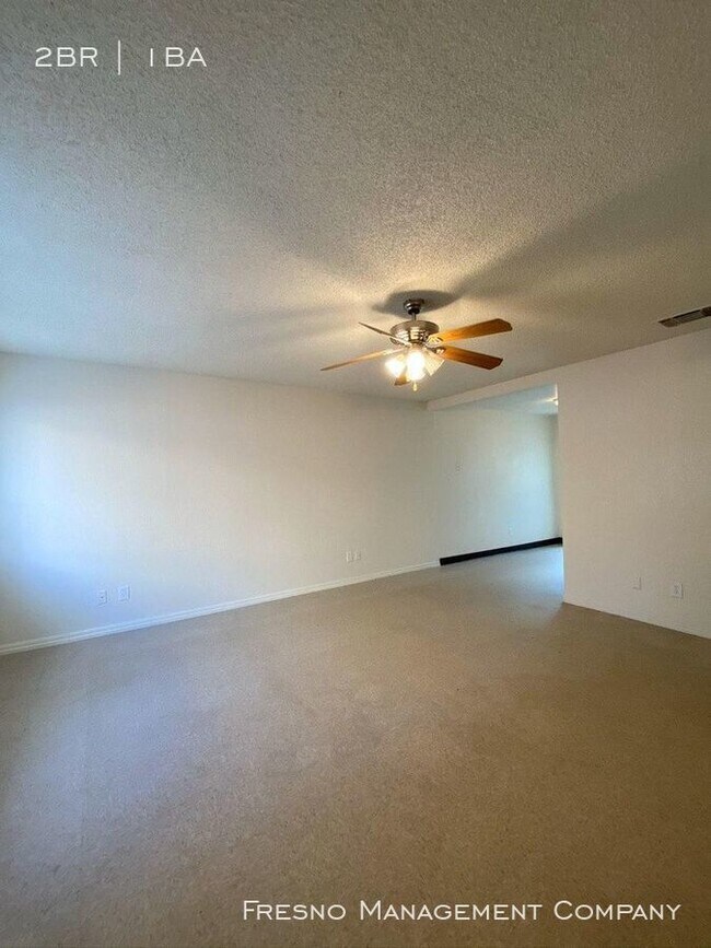 Foto del edificio - Cozy 2 Bedroom Duplex! Belmont & Fresno St!