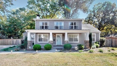 Building Photo - 1412 N Sharon Amity Rd