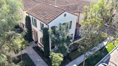 Building Photo - 64 Emerald Clover