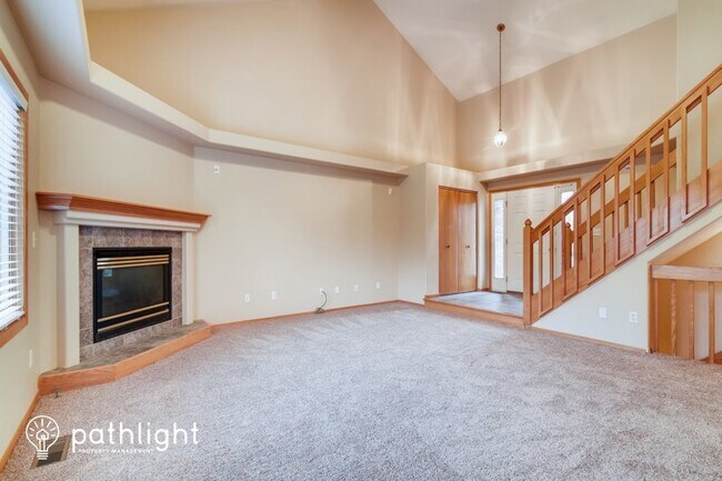 Building Photo - 457 Lara Ct