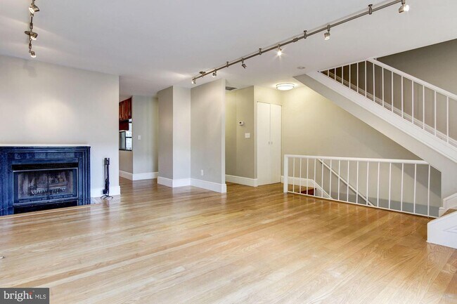 Foto del edificio - 1325 13th St NW