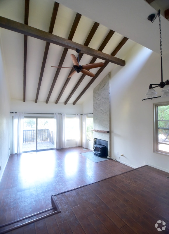 Building Photo - 15861 Davis Cup Ln