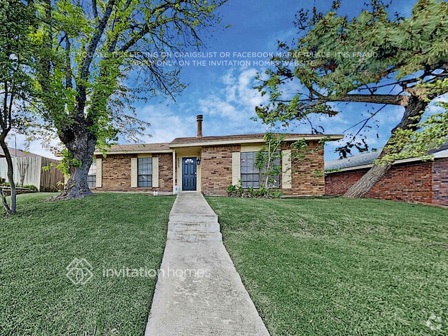 Building Photo - 9205 Fairmont Cir