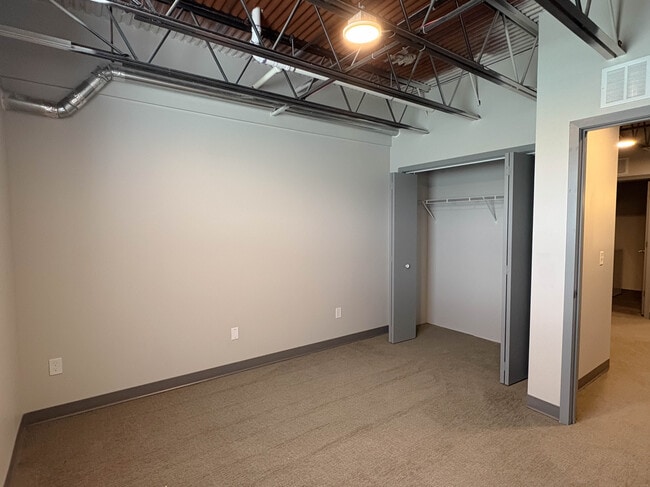 Building Photo - Skye Lofts Apartments