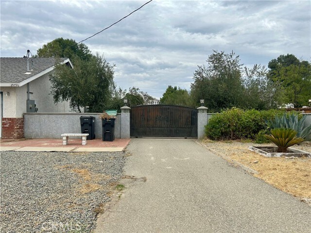 Building Photo - 29790 Cadena Dr
