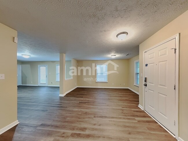 Foto del edificio - 2324 Blackthorn Dr