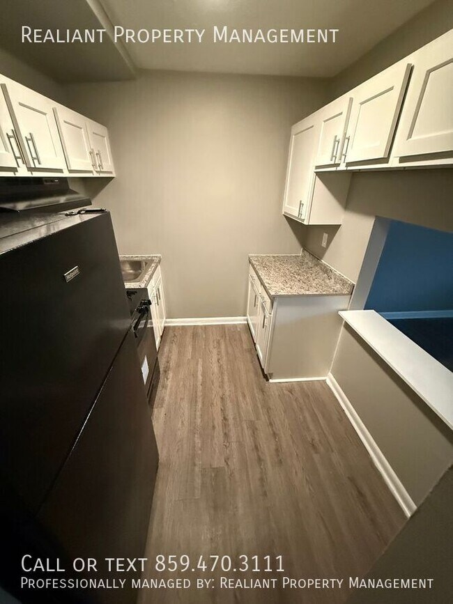 Foto del edificio - 2082 Fairmont Ct