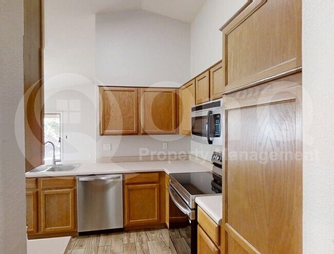 Foto del edificio - 8556 W Sanna St