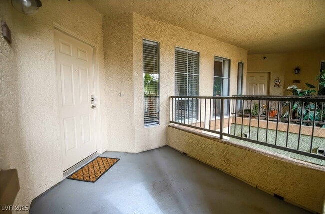 Building Photo - 7135 S Durango Dr