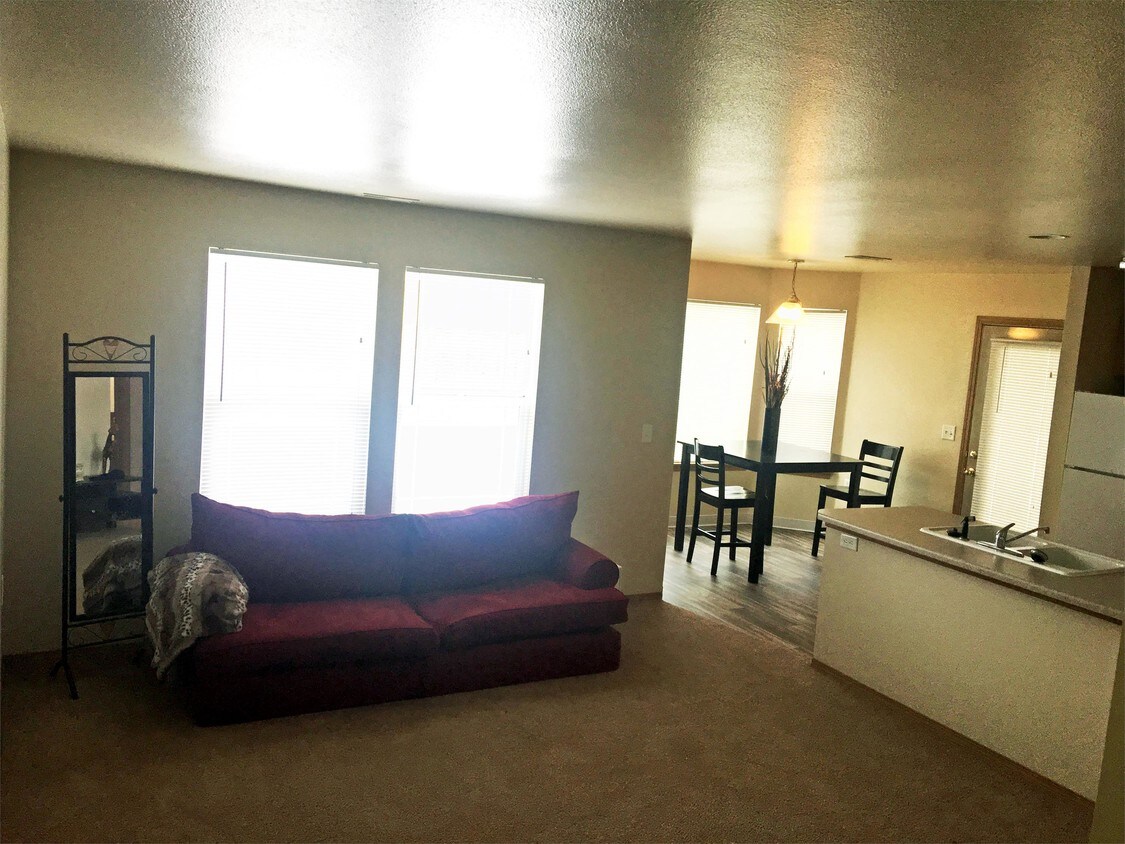 Foto principal - 1805 E Overland Rd