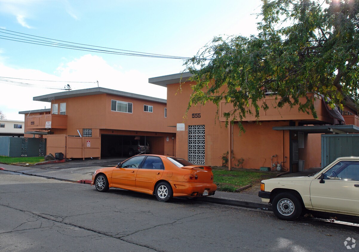 Foto del edificio - Bay Port Apartments