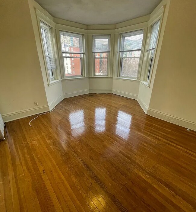 Foto del edificio - 102 Queensberry St