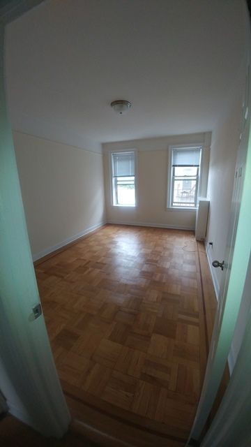 Primary Photo - 296 Clinton Ave