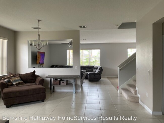 Building Photo - 3 br, 2.5 bath House - 438 Elderberry Dr