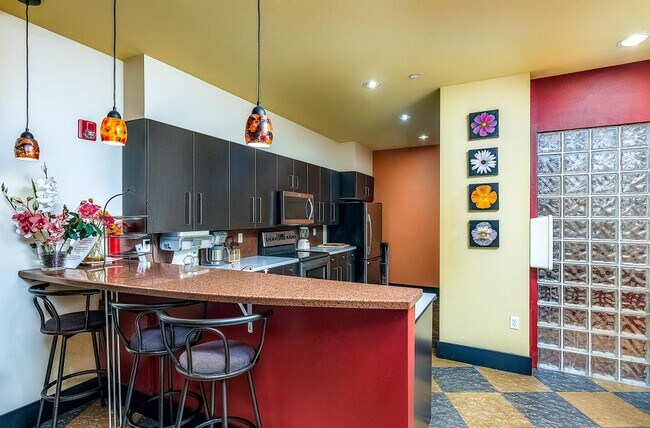 Foto del edificio - Asia Condominiums - 2 bedrooms