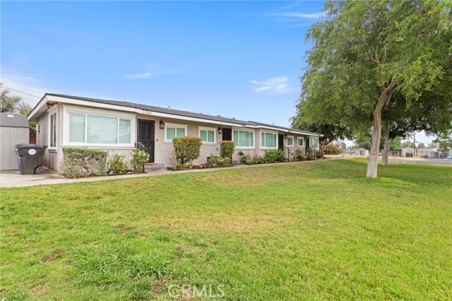 Primary Photo - 22057 Newport Ave