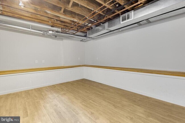 Foto del edificio - 1737 N Howard St