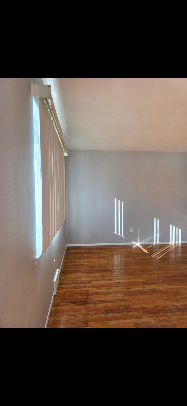 Foto del edificio - 20766 Ehlert Ave