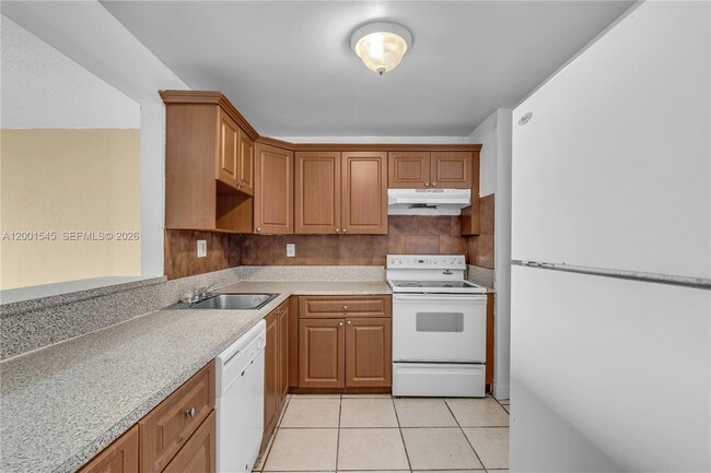 Foto del edificio - 9143 SW 77th Ave