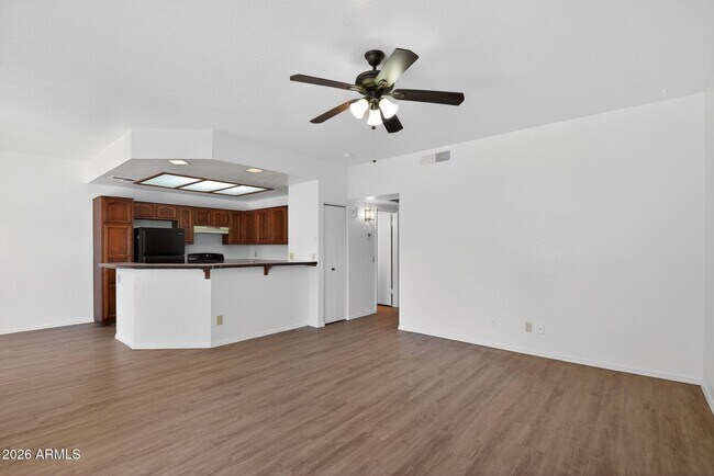 Building Photo - 11666 N 28th Dr