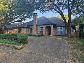 Building Photo - 7006 Deloache Ave