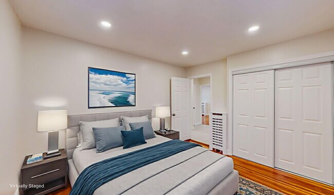 Building Photo - 7 Smith St