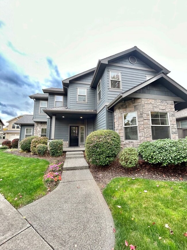 Building Photo - 454 Briscoe Pl