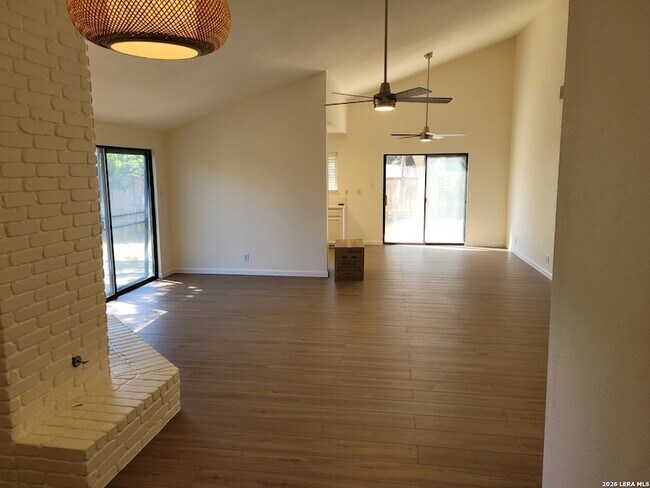 Foto del edificio - 11843 Burning Bnd St