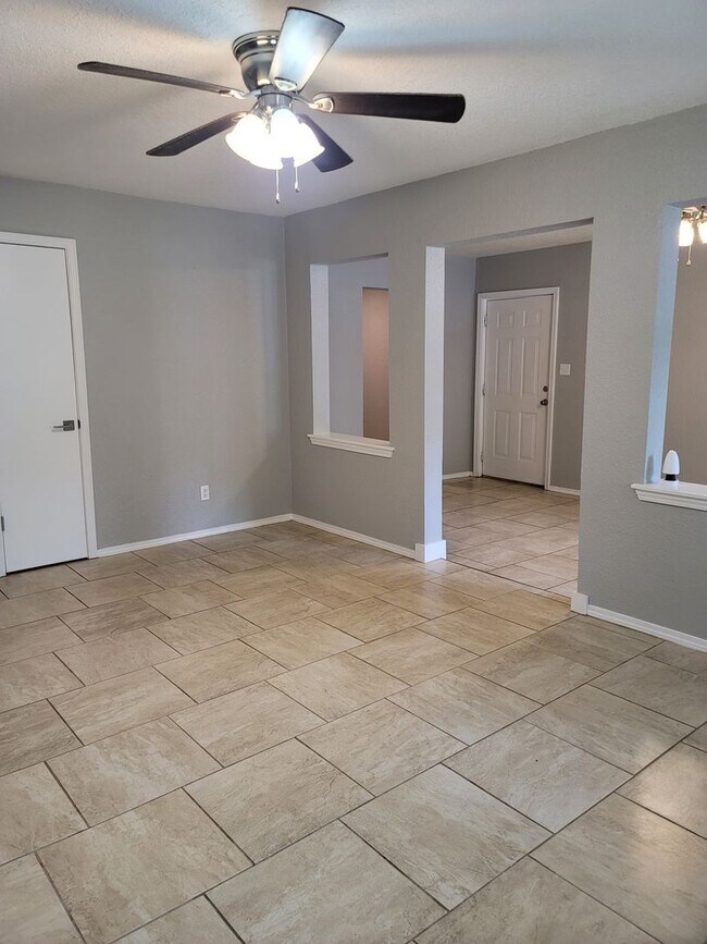 Foto del edificio - 1028 Chitwood St