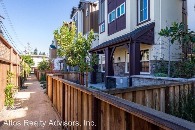 Building Photo - 3 br, 2.5 bath House - 116 Tilton Avenue #22