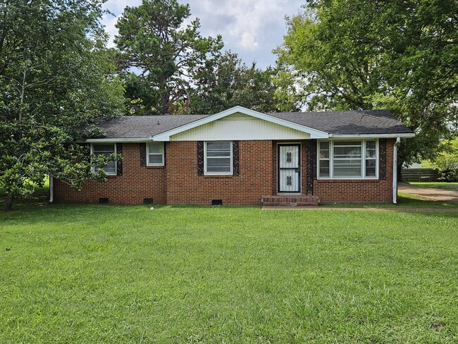 Building Photo - 1106 Bel Air Dr