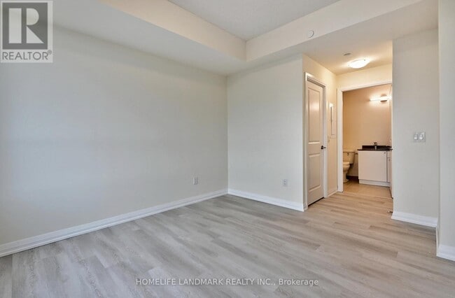 Building Photo - 3270 Sheppard Ave E